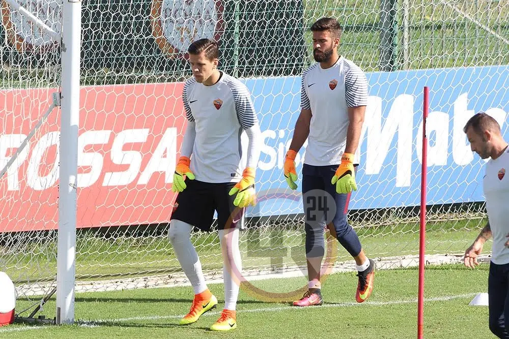 szczesny alisson allenamento portieri trigoria