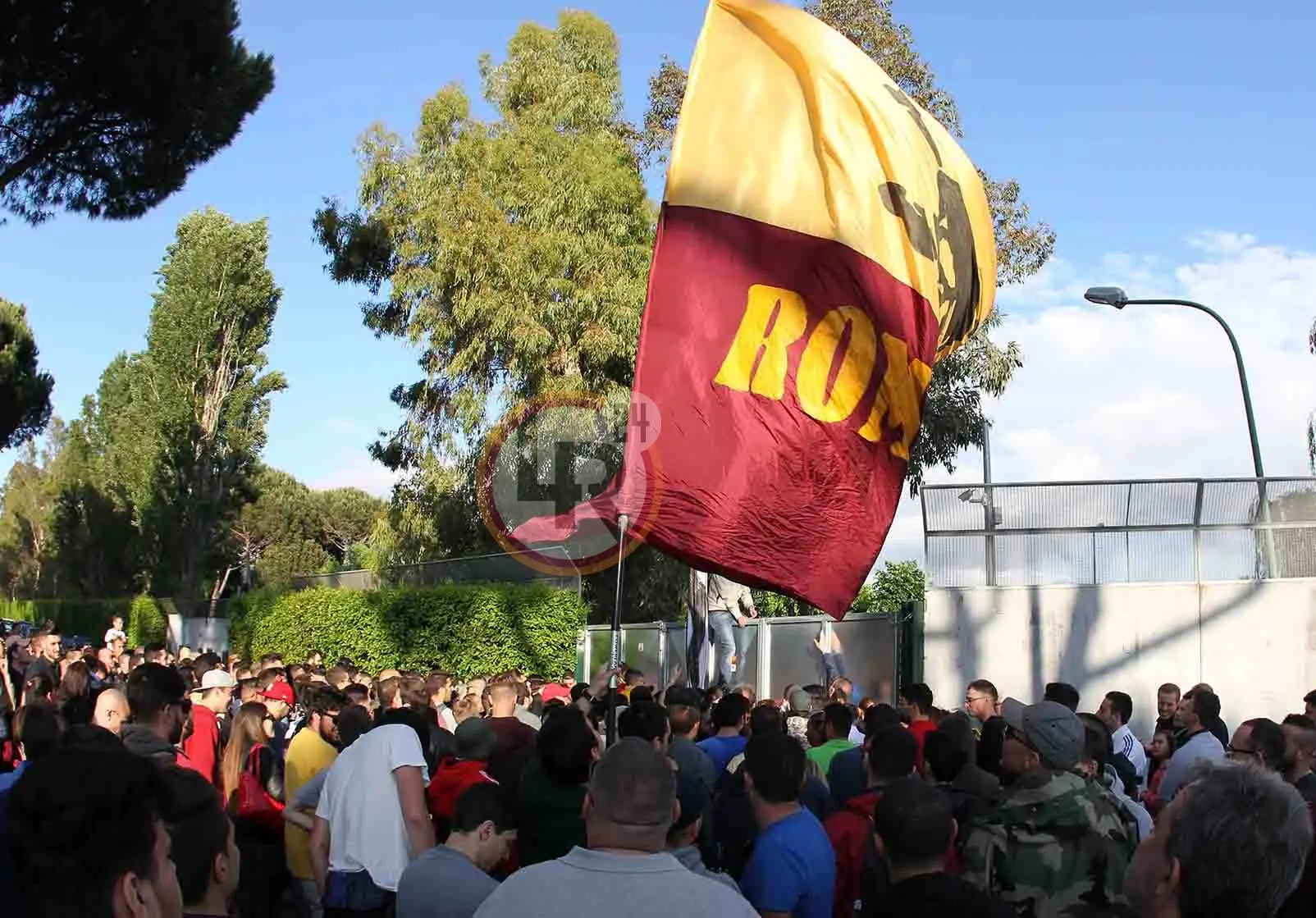 tifosi allenamento trigoria pre derby 245