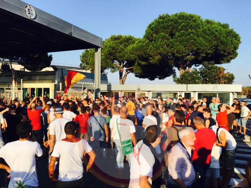 tifosi fiumicino arrivo dzeko1