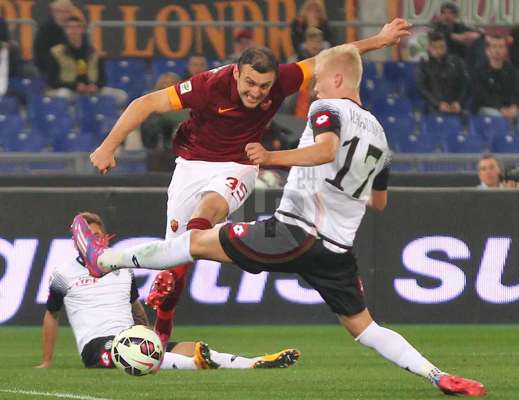 torosidis magnusson tiro roma cesena 291014 mancini