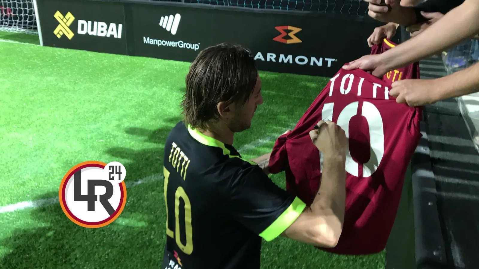totti autografo
