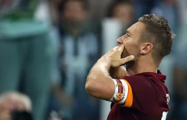 totti bacio profilo juve roma