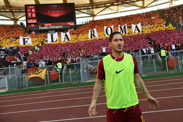 totti curva sud roma genoa