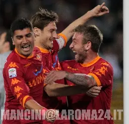 totti ddr pek esultanza dopo rigore udinese roma 09 04 11 mancini
