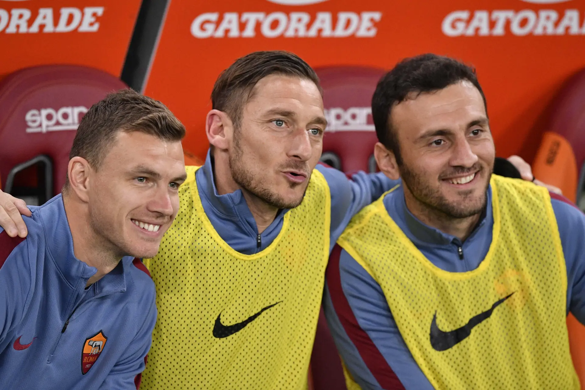 totti dzeko torosidis panchina