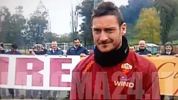 totti festa trigoria 20anni