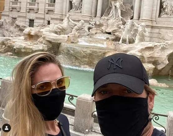 totti fontana di trevi