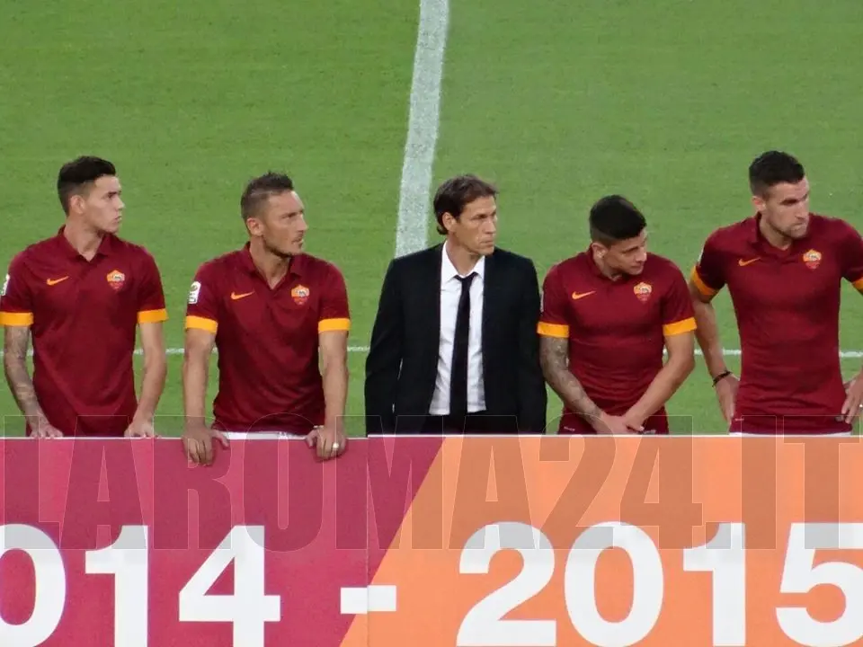 totti iturbe sanabria garcia strootman squadra presentazione roma fenerbahce 190814