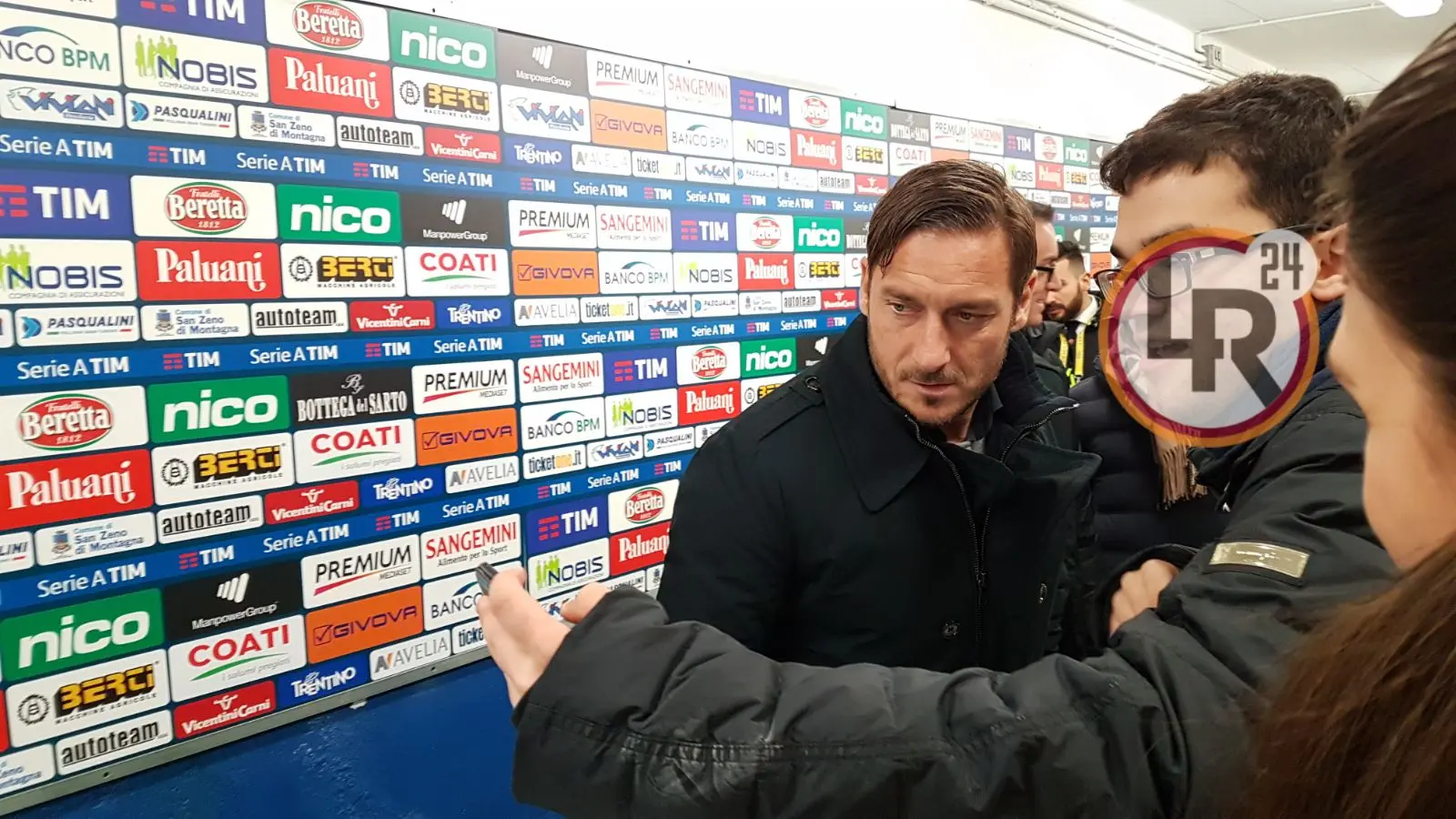 totti mixed zone chievo roma