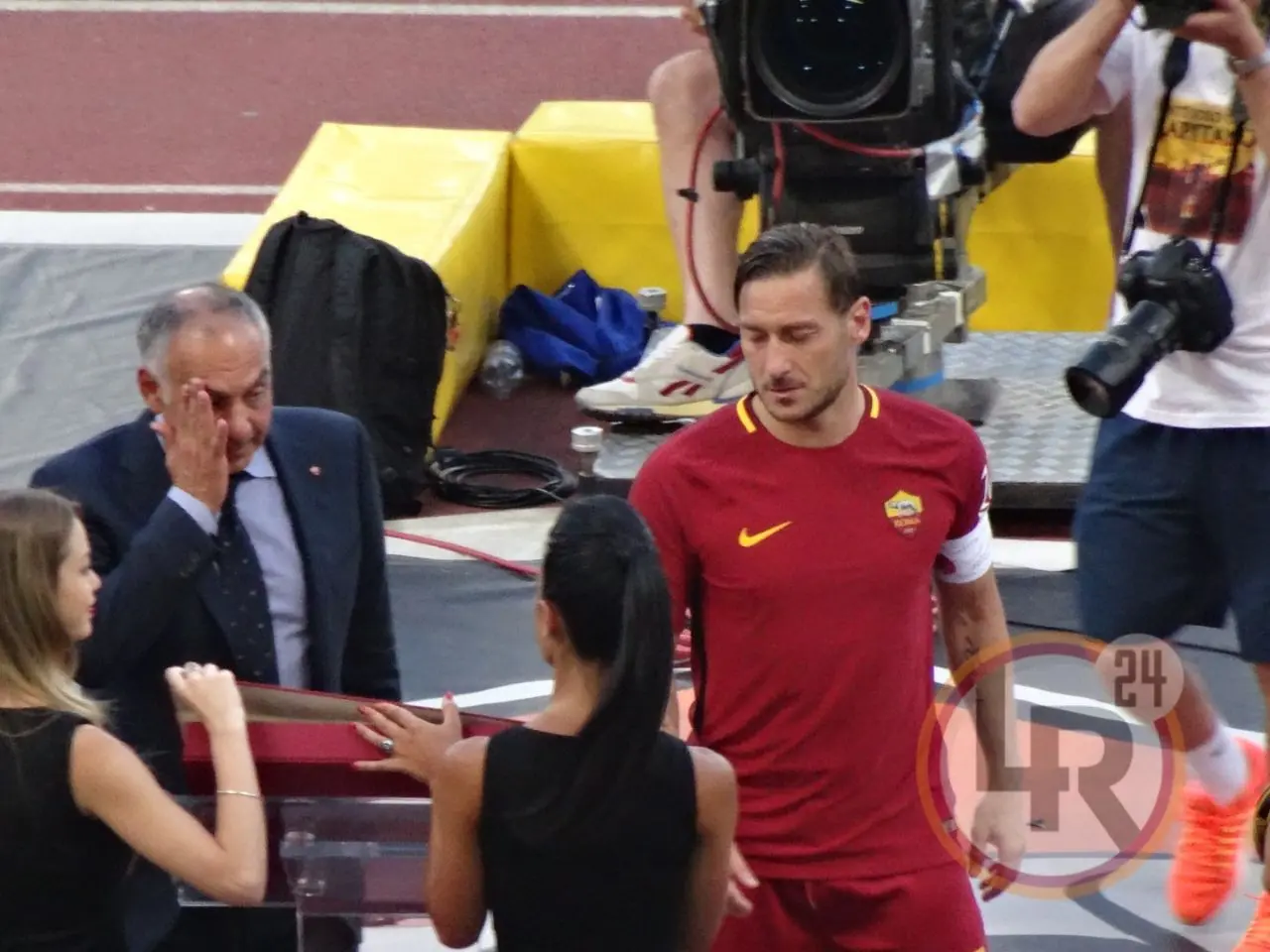 totti pallotta maglia lr24