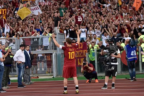 totti sotto curva