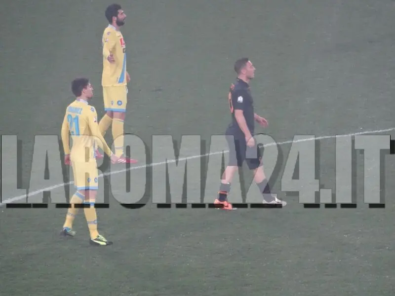 totti tra difensori napoli 5 2 14