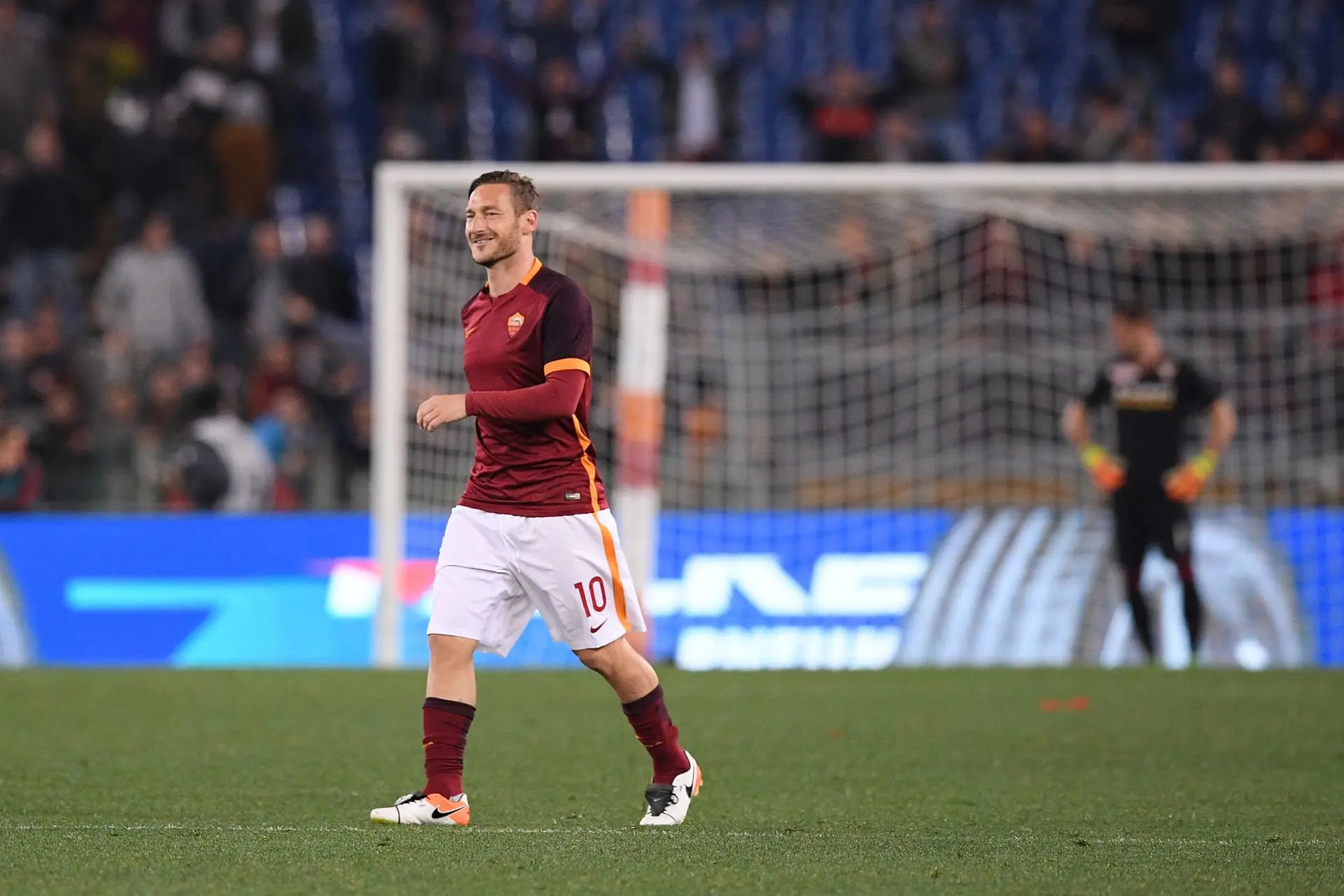 totti tutta figura roma toro