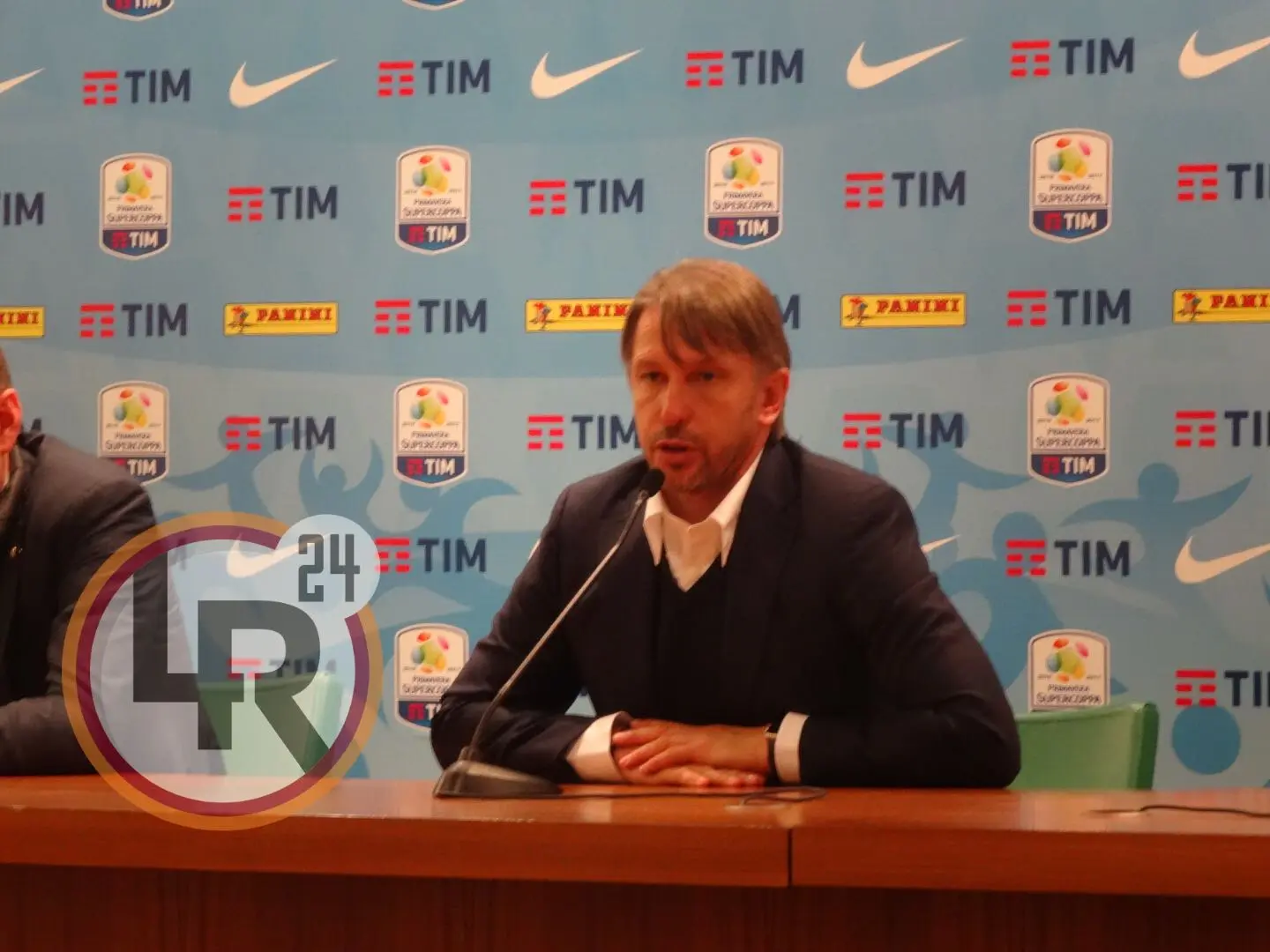 vecchi conferenza stampa