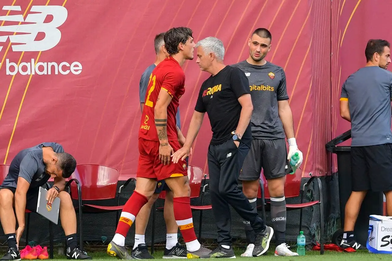 zaniolo e mourinho photo 2021 07 15 22 24 50