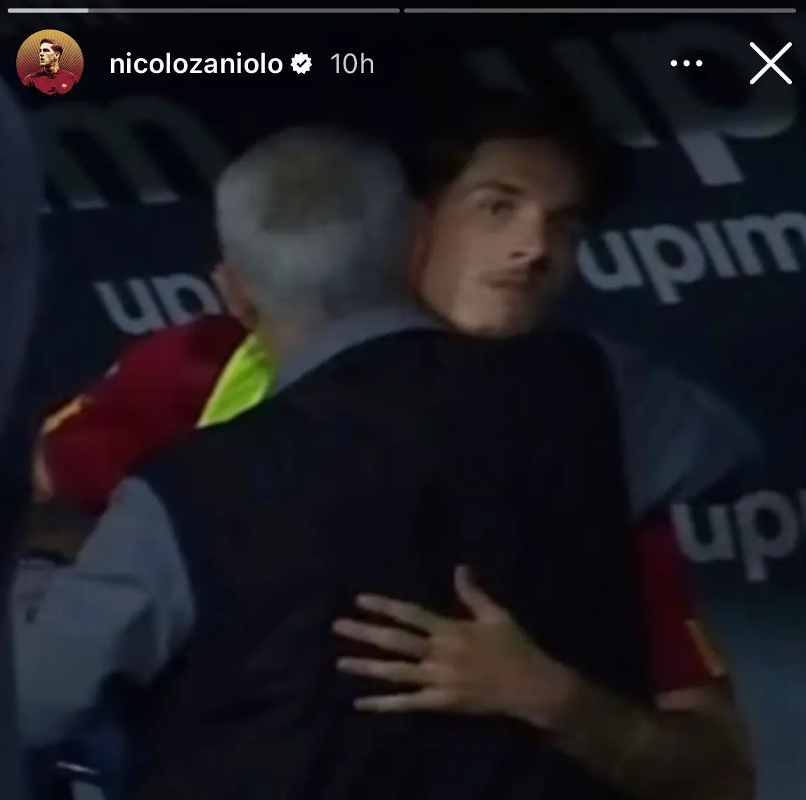 zaniolo ig abbraccio mourinho 2