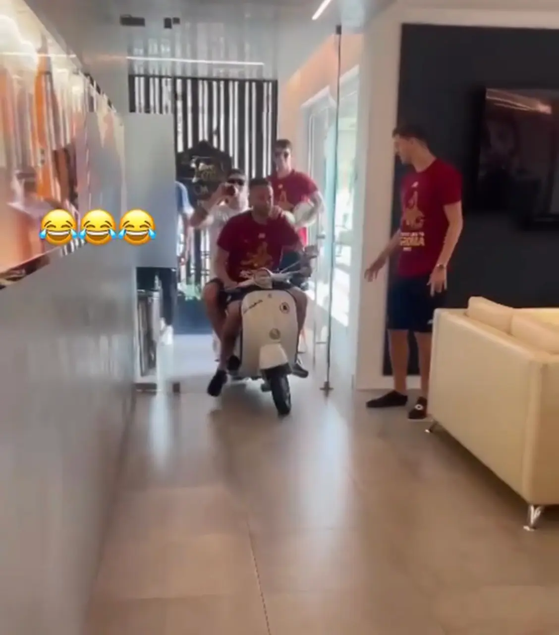 zaniolo rapetti trigoria vespa