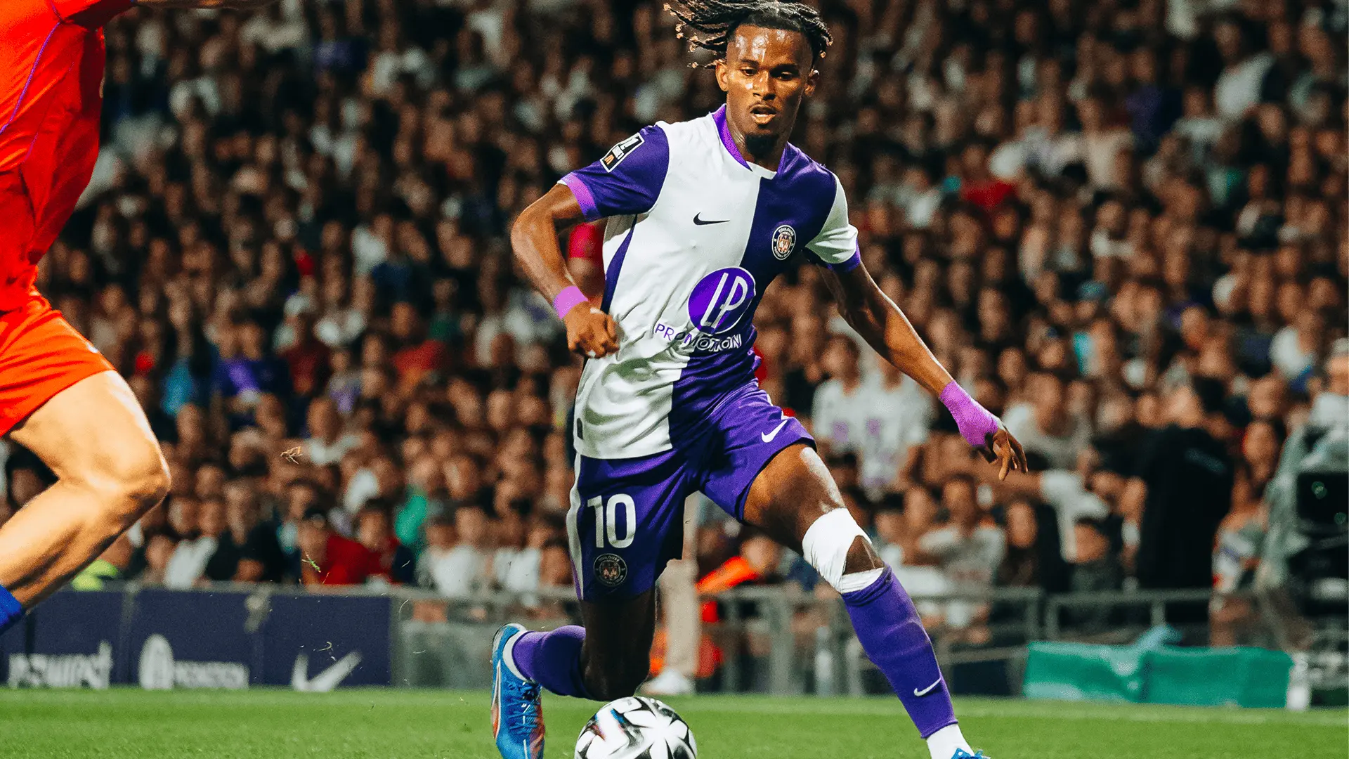 yann-2-1920x-q80