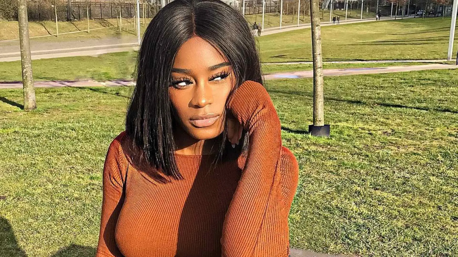 big brother zoey hasselbank geheim intiem naomi staat droog 1