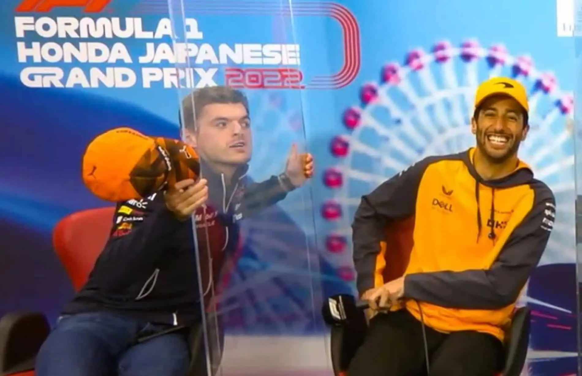max verstappen samen met daniel ricciardo