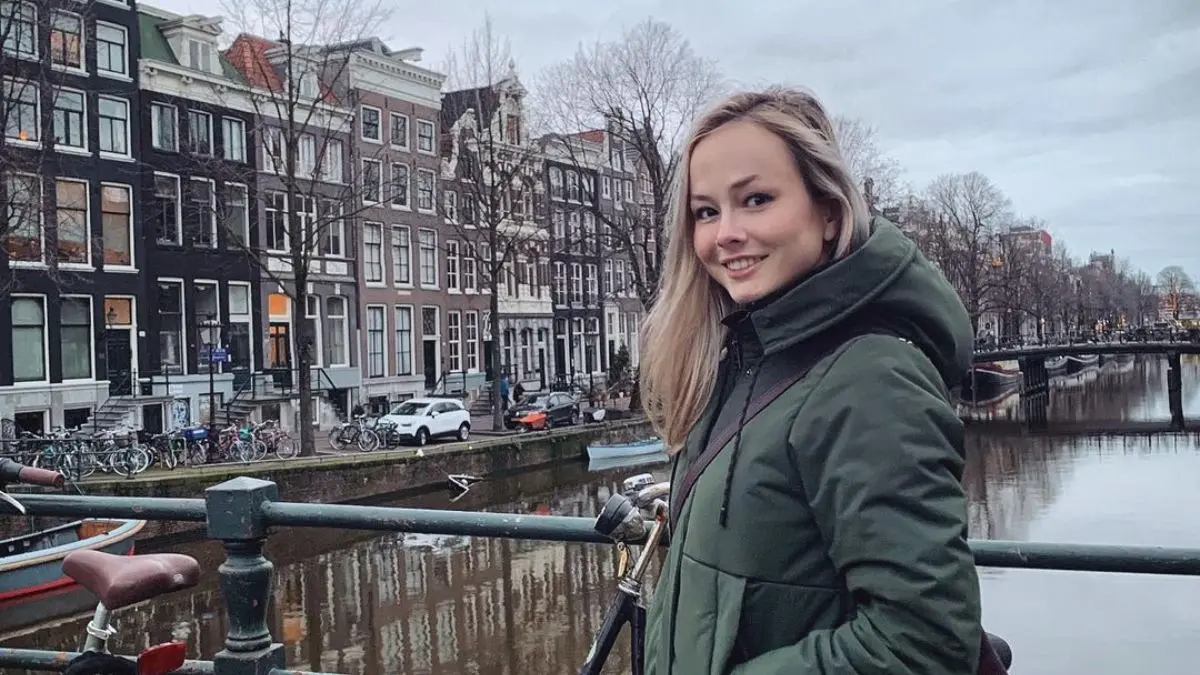 milou boer zoekt vrouw eenzaam single amsterdam toerist alleen foto