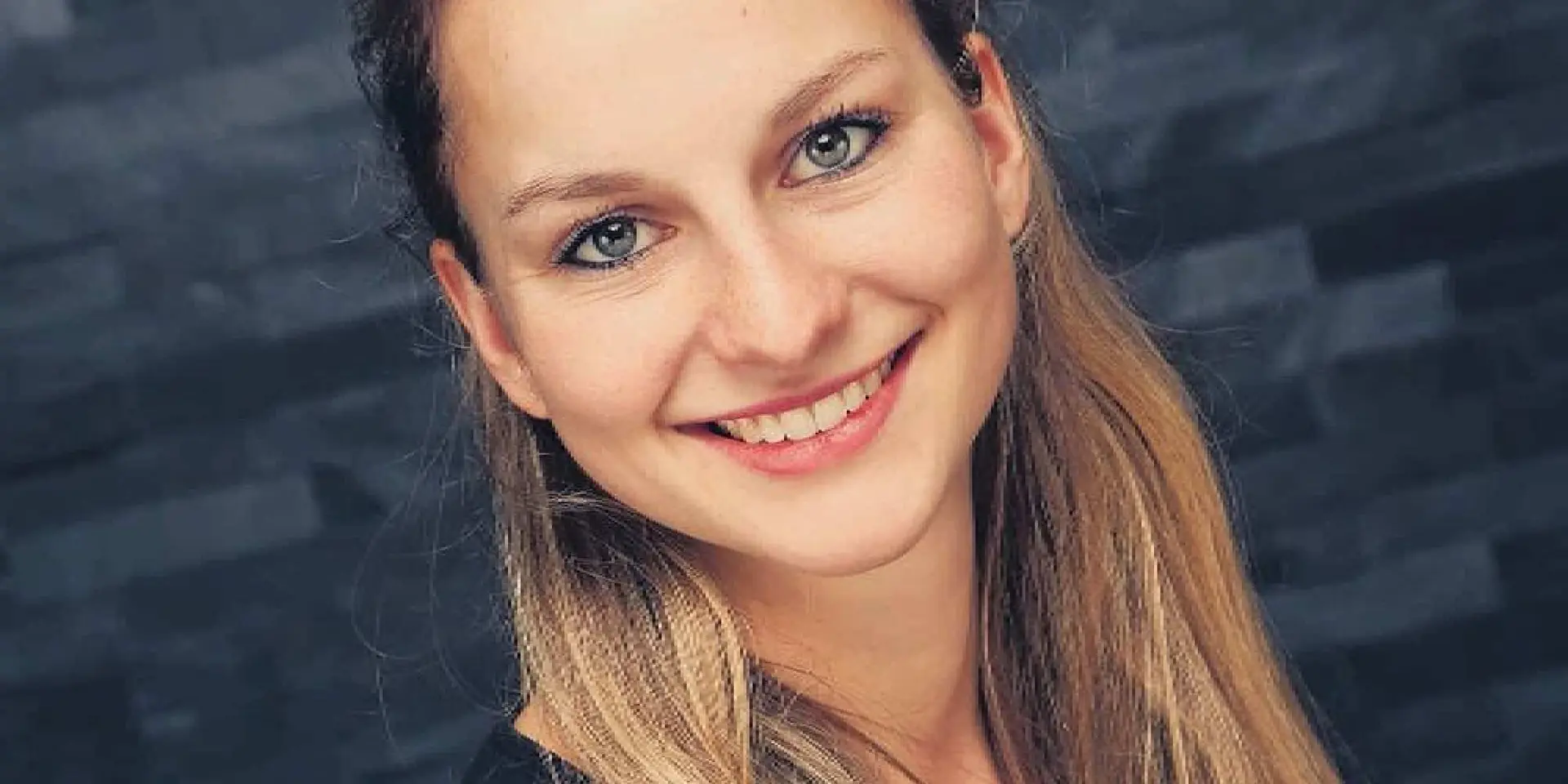 mooie schaatsster melissa wijfje 28 zet publiek in vuur en vlam