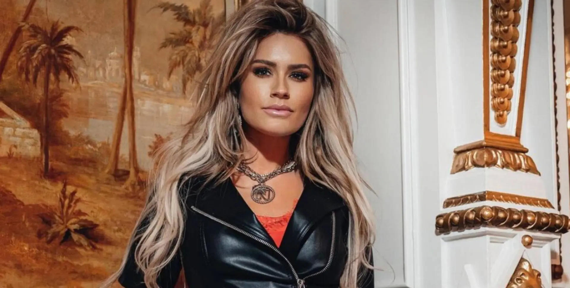 nikkie plessen rare outfit