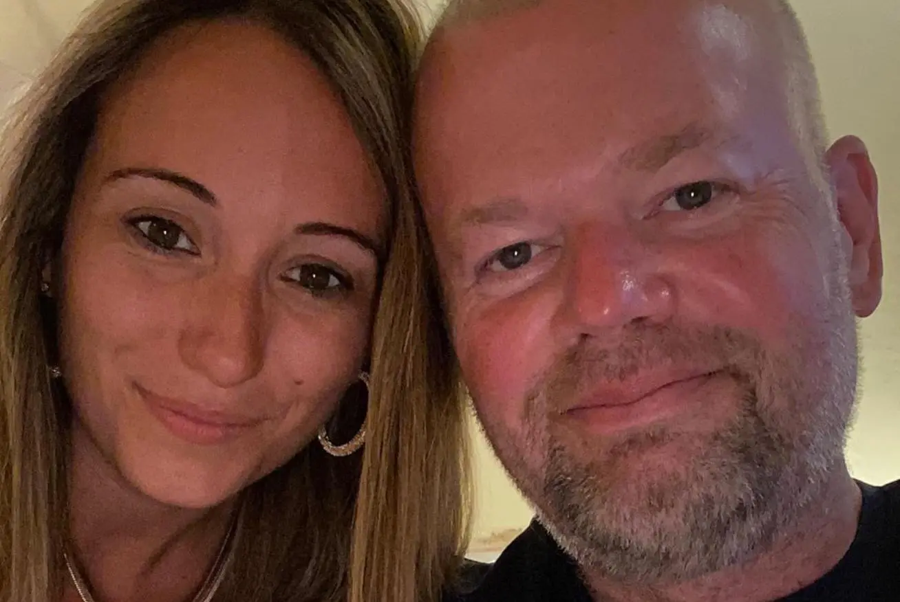 raymond van barneveld vriendin julia