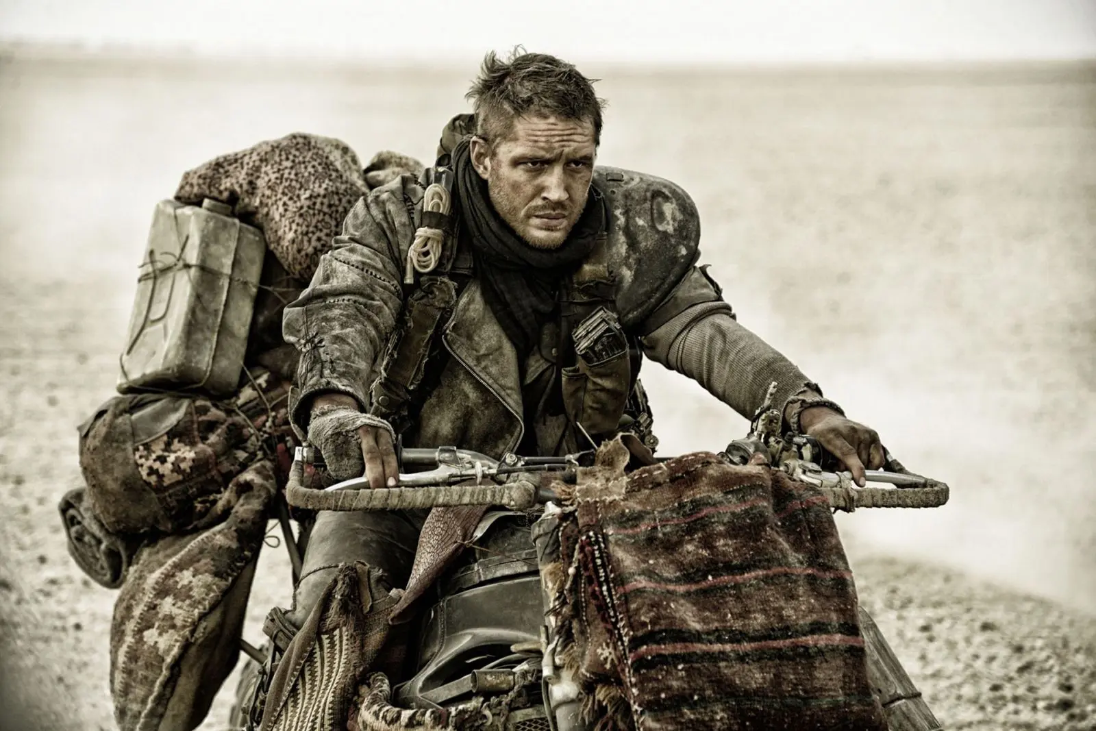 mad max fury road tom hardy wallpapers mad max epic road war at the heart of fury road