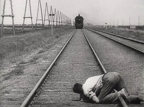 man with the movie camera 1