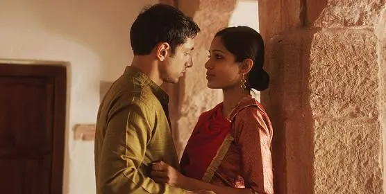 trishna riz ahmed en freida pinto