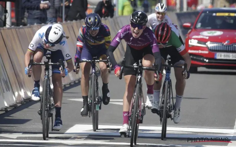 210425 Vollering wint LBL
