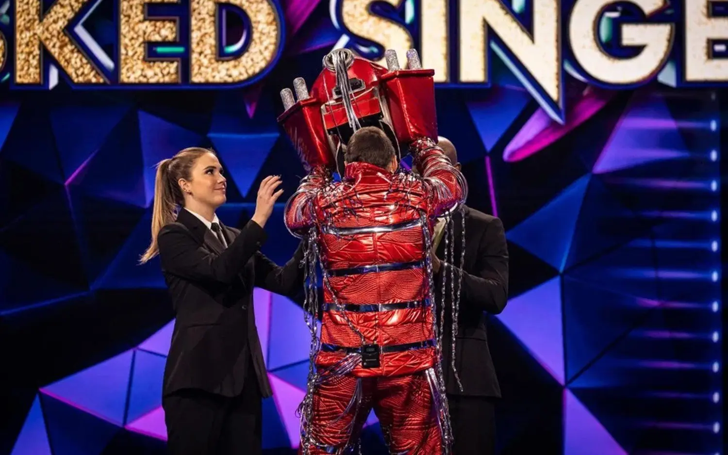 230218THEMASKEDSINGERTIMMYSIMONSVTM