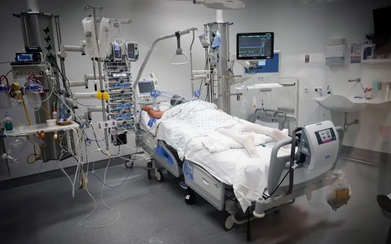 IntensievePatientCoronaPhotonews