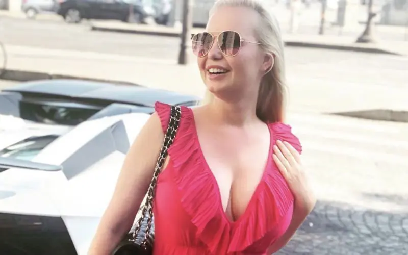 lesleyannpoppeINSTAGRAM 2