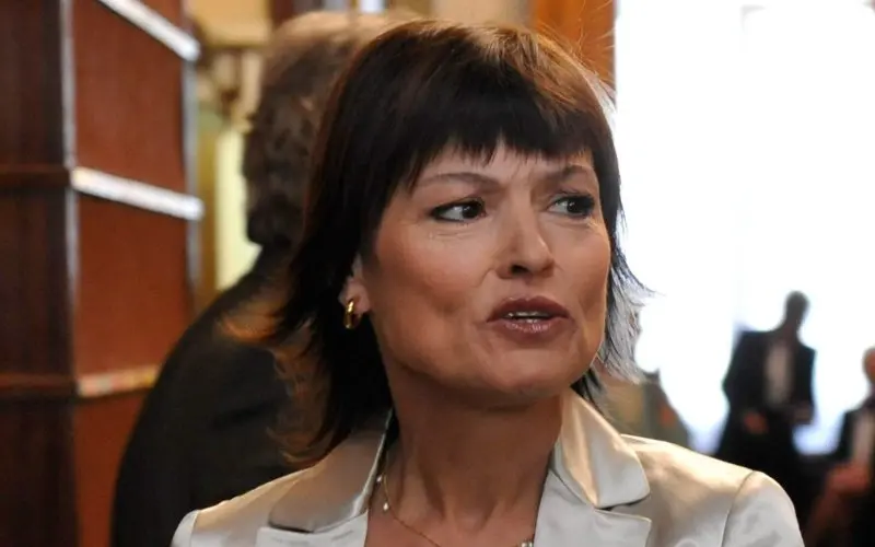lindadewinPHOTONEWS