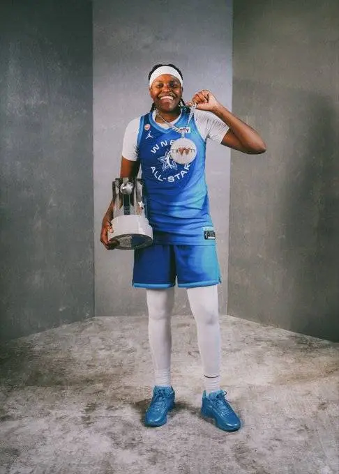 jonquel jones mvp