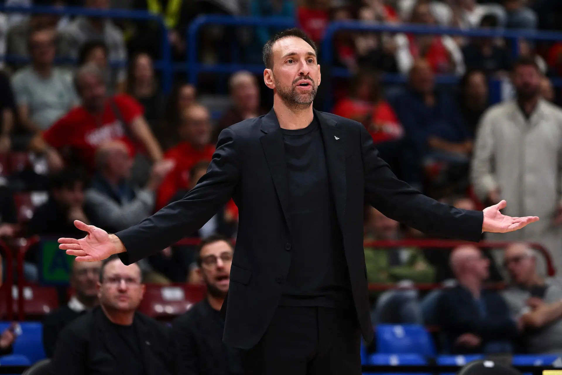 Olimpia Milano, Peppe Poeta durissimo: «Senza cuore non si gioca a ...