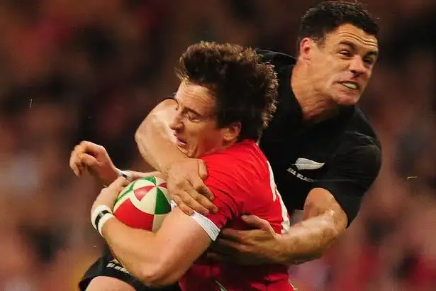1dan carter martin roberts