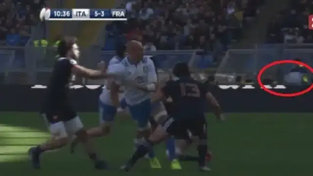 watch sergio parisse bamboozles france with absurdly brazen pass 1