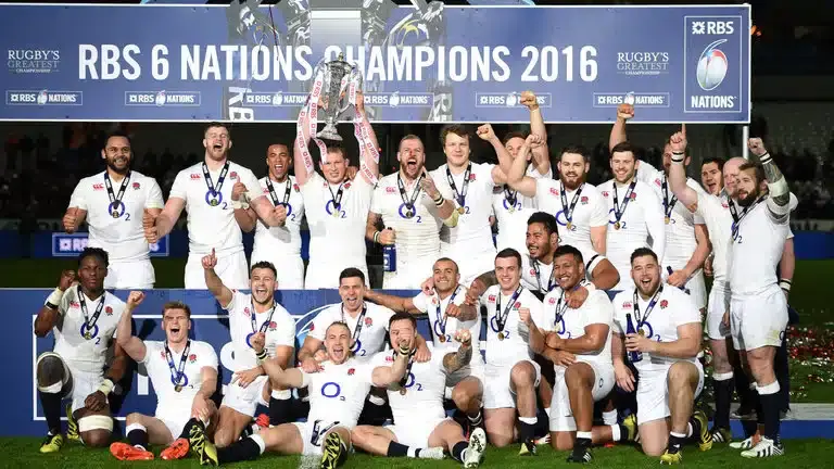 england six nations celebrate team picture trophy 3434595