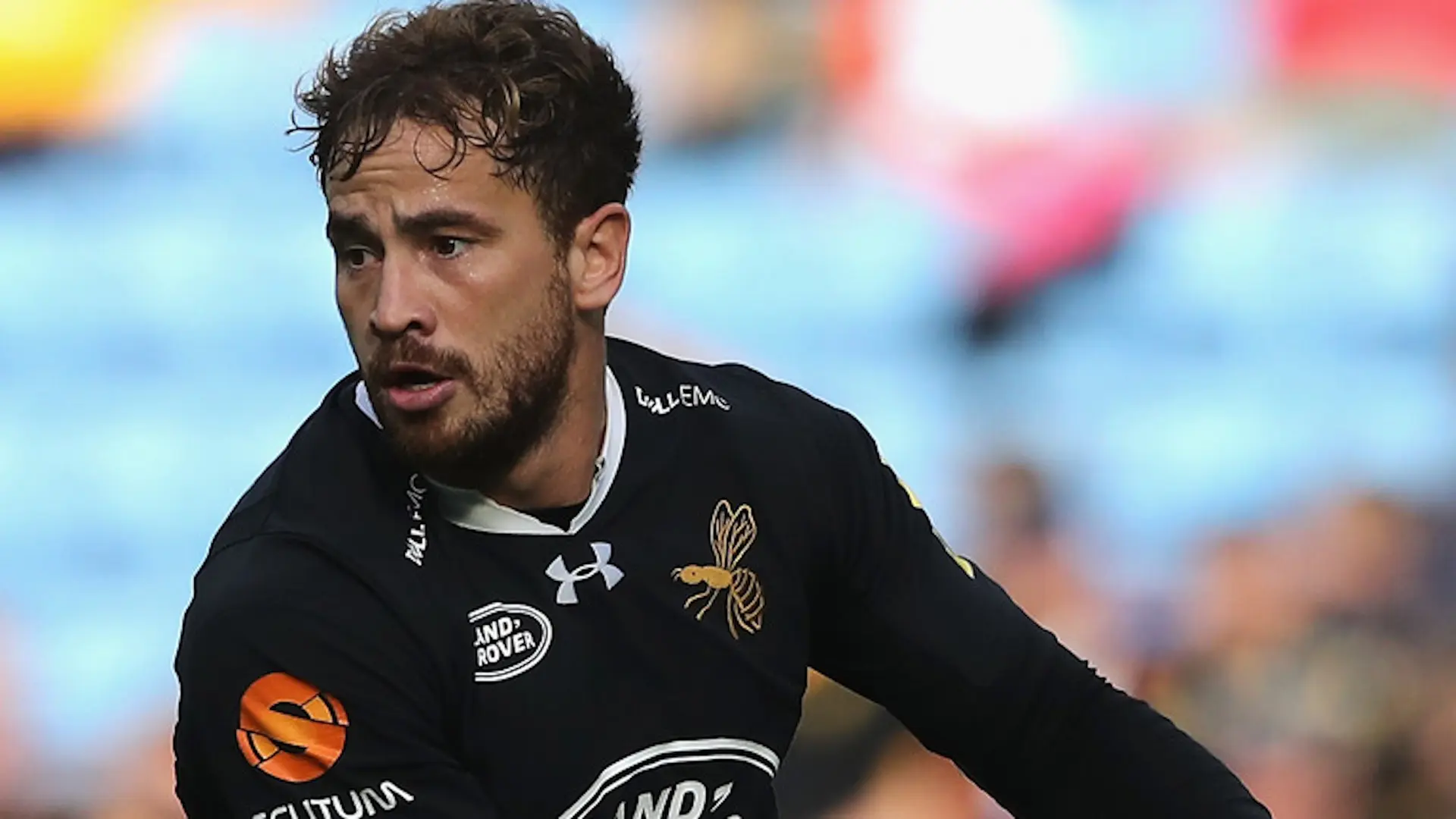 skysports danny cipriani wasps holding ball 4105150