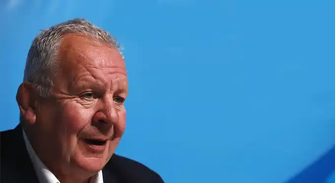 bill beaumont banner
