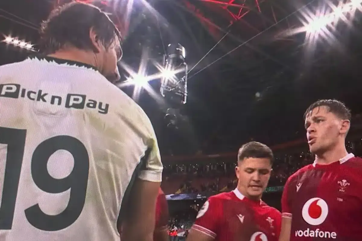 0 img 2502jpg