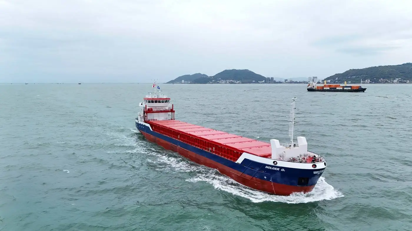 thumbnail_Combi Freighter 3850 Holger G.