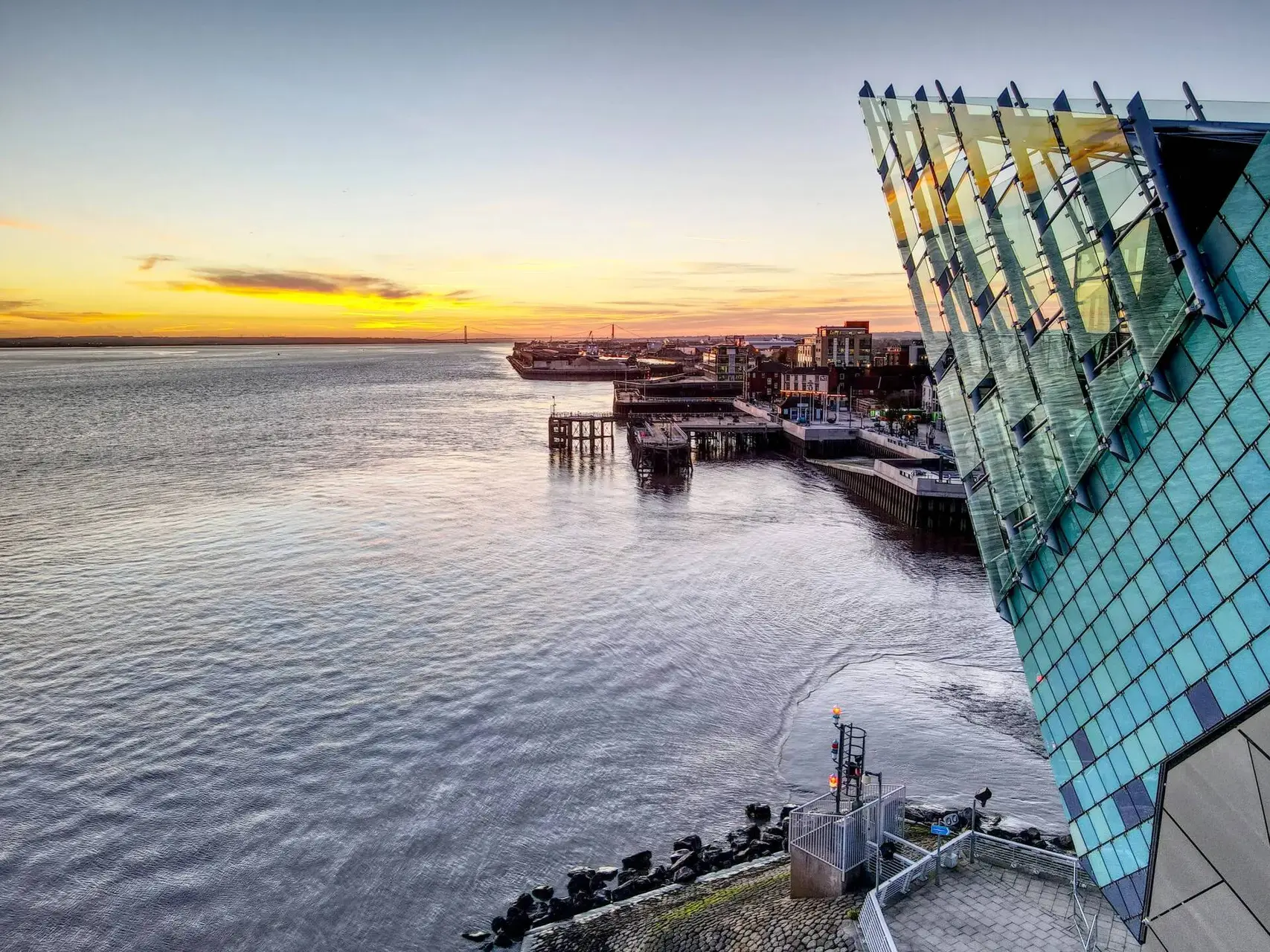 Hull-Port-AdobeStock_476732553.jpeg