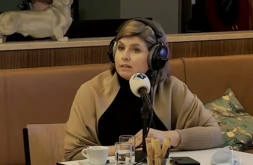 angela de jong