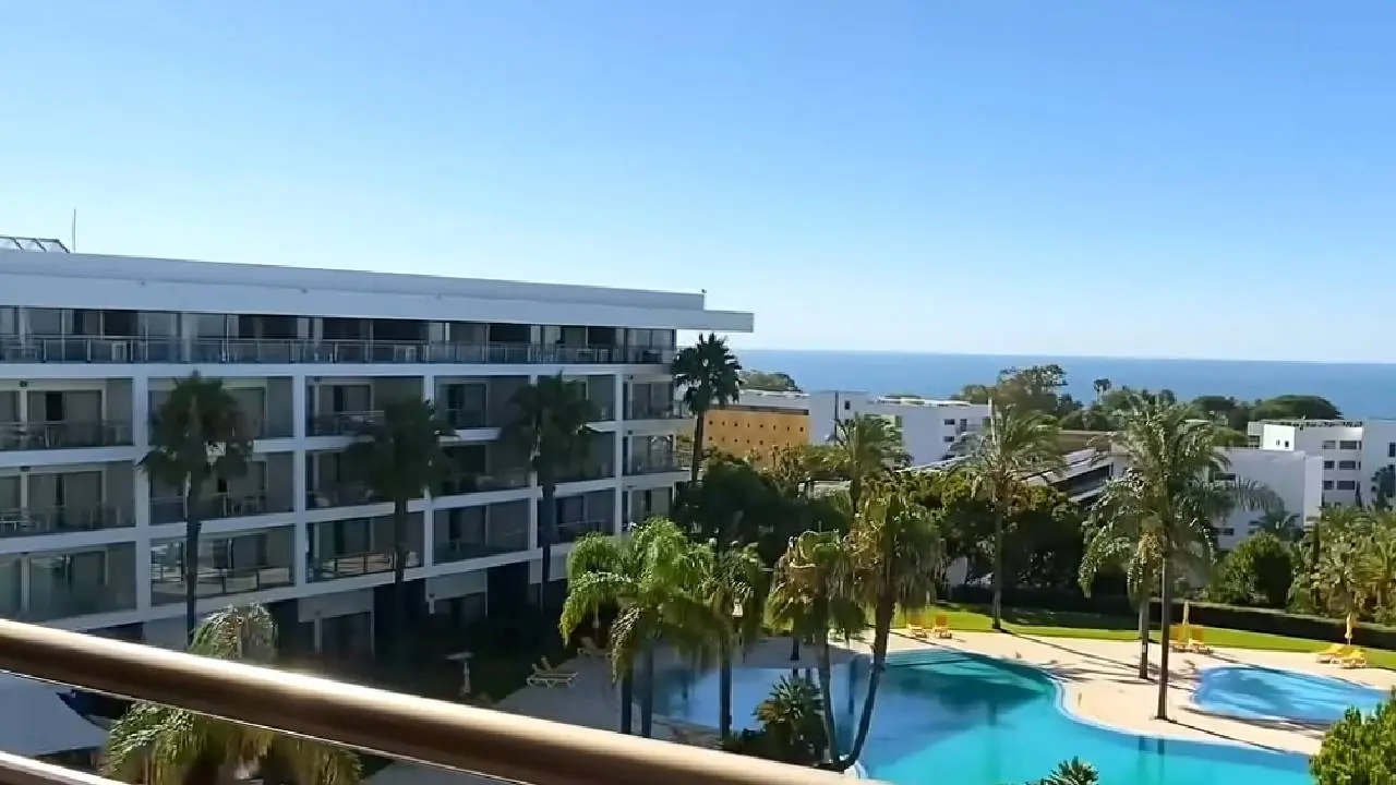 Hotel2
