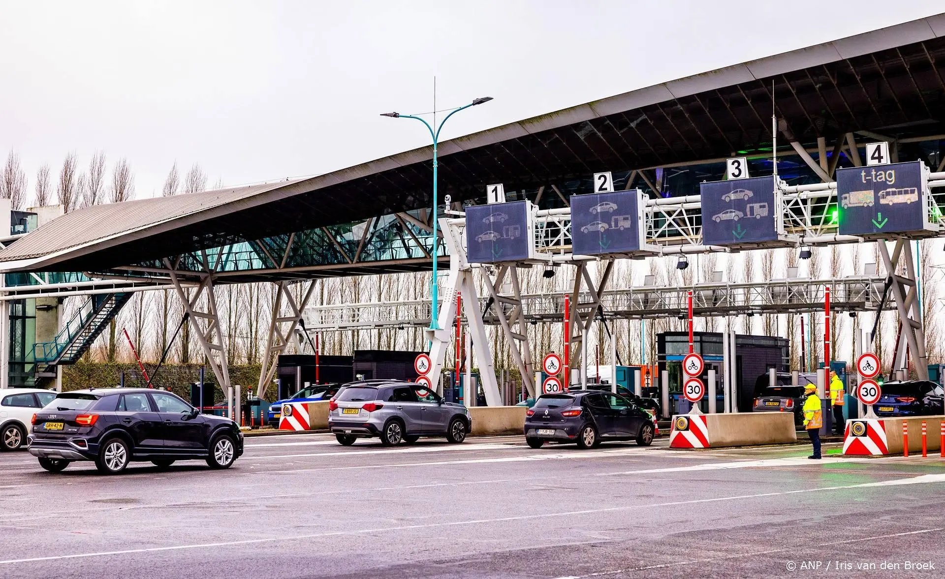 anp040326119 1