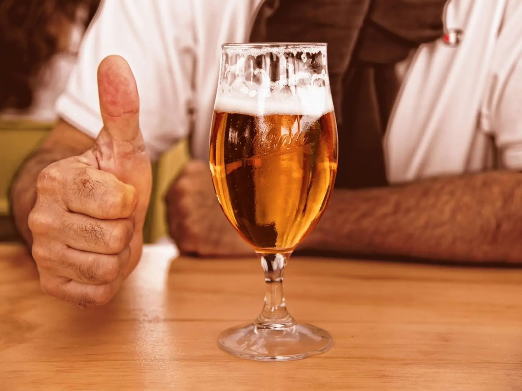 bier thumbs up